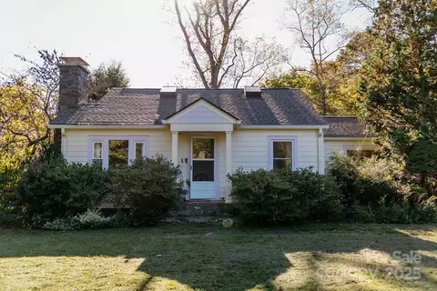 95 Aurora Dr, Asheville, NC 28805