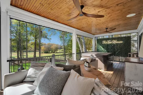 4111 Ridge Ne Rd NE, Conover, NC 28613