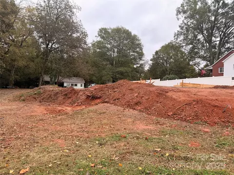124 S Maple St, Mooresville, NC 28115