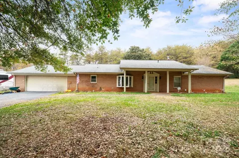 5260 Rifle Range Rd, Conover, NC 28613