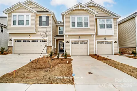 7032 Hodges Meadow Ln, Charlotte, NC 28213