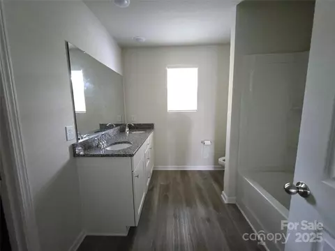 Bath - 103 Spring Dr, Salisbury, NC 28144 photo 2 of 3