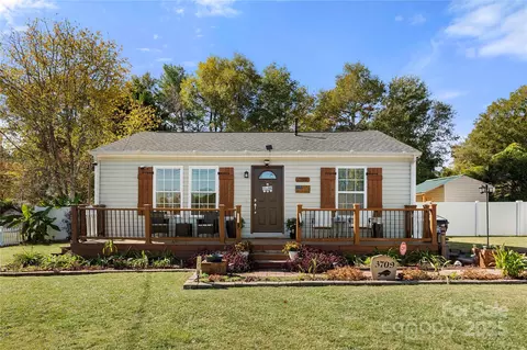 3709 Little Mountain Rd, Gastonia, NC 28056
