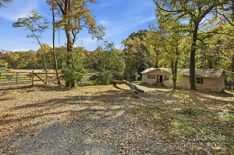 1417 Santee St, Charlotte, NC 28208
