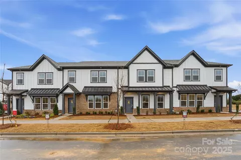 105 Silver Fleet Dr, Indian Trail, NC 28079