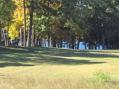 125 Swift Island 10 Pl #10, Badin Lake, NC 28127