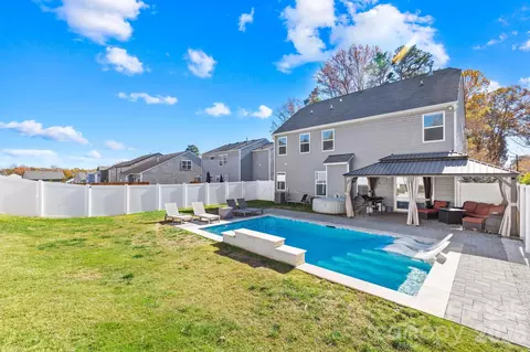 103 Beam Dr, Mooresville, NC 28115