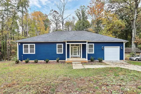 8714 Vagabond Rd, Charlotte, NC 28227