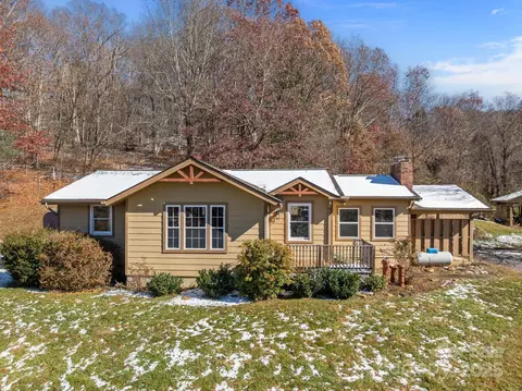 237 Utah Mountain Rd, Waynesville, NC 28785