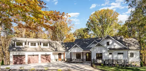6632 Silver Fox Rd, Charlotte, NC 28270