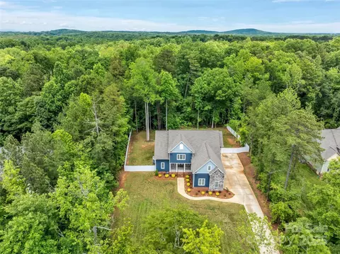 1622 Hunters Place Rd, York, SC 29745