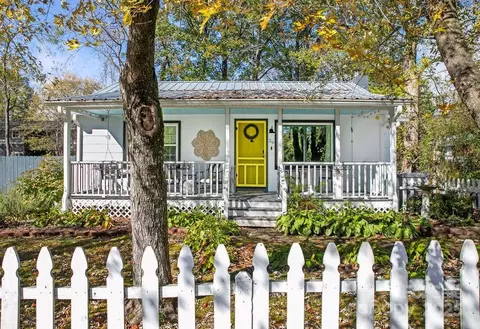 26 Duckworth Ave, Brevard, NC 28712