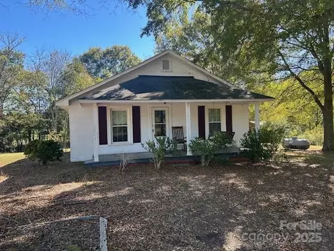 1831 Snyders Store Rd, Wingate, NC 28174