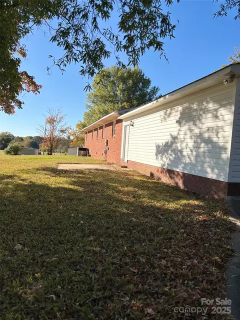 Exterior - 4211 Wolf Pond Rd, Monroe, NC 28112 photo 3 of 3