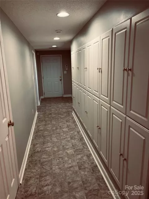 Entry Way - 4211 Wolf Pond Rd, Monroe, NC 28112 photo 1 of 2