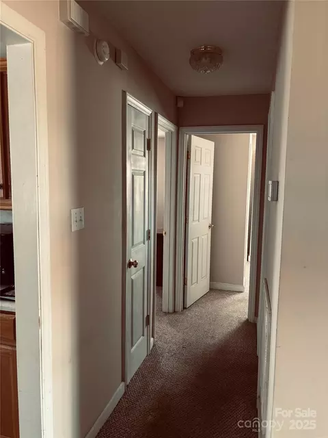 Entry Way - 4211 Wolf Pond Rd, Monroe, NC 28112 photo 2 of 2