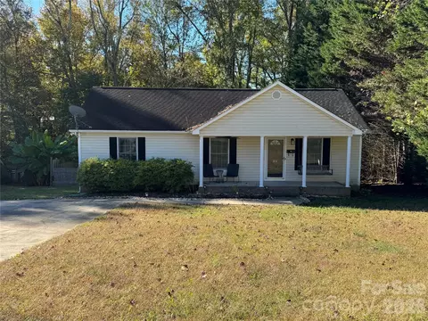 314 E Louisiana Ave, Bessemer City, NC 28016