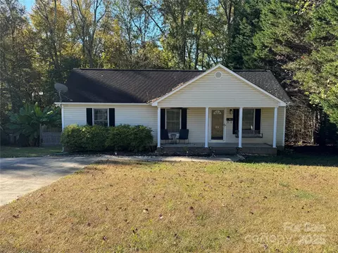 314 E Louisiana Ave, Bessemer City, NC 28016