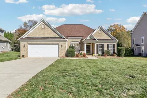 139 Lamplighter Ln, Mooresville, NC 28115