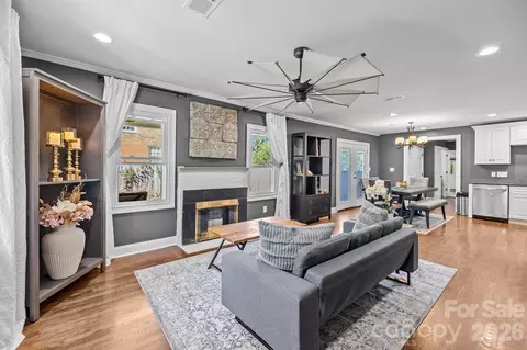 1501 Herrin Ave, Charlotte, NC 28205