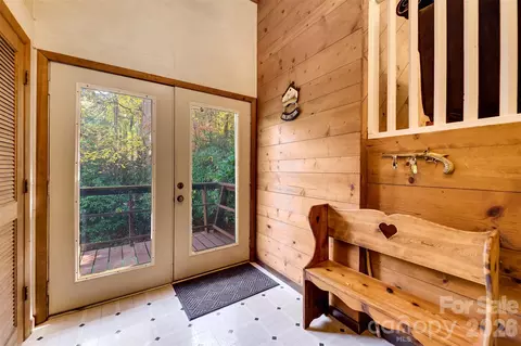 495 Savannah Dr, Sylva, NC 28779 photo 7