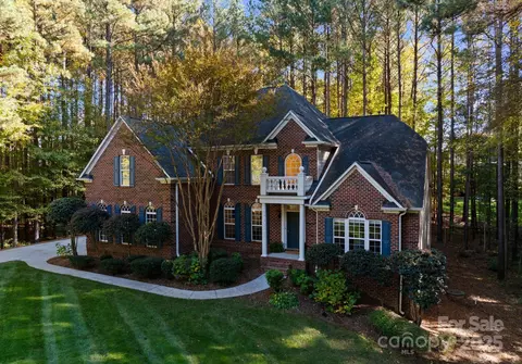 107 Summer Wind Ln, Mount Holly, NC 28120