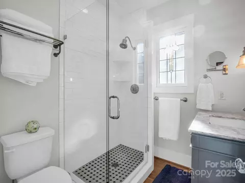 Bath - 96 Thomas St, Brevard, NC 28712 photo 1 of 4