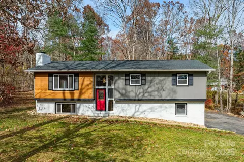 47 Pensacola Ave, Arden, NC 28704