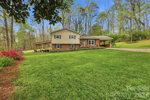 1711 Mccombs St, Newton, NC 28658