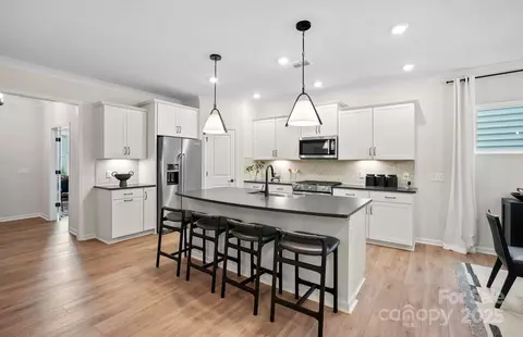 5928 Chumbley Point Rd, Charlotte, NC 28215