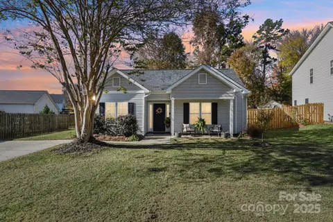 126 Ashmont Dr, Kannapolis, NC 28081