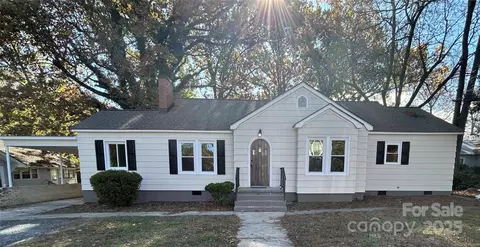 408 Bruton St, Troy, NC 27371