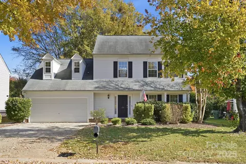 110 Nahcotta Dr, Mooresville, NC 28115