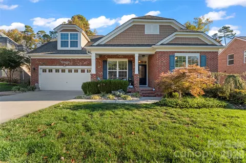 8015 Frances Haven Dr, Harrisburg, NC 28075