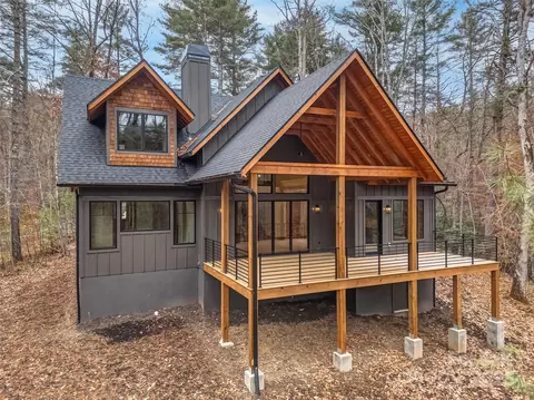 Exterior - 215 High Hemlock Trl, Brevard, NC 28712 photo 3 of 6