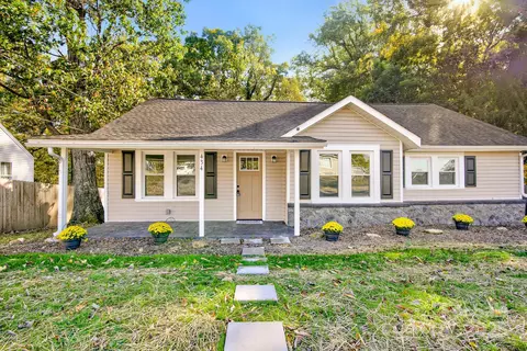 434 E Salisbury St, Denton, NC 27239