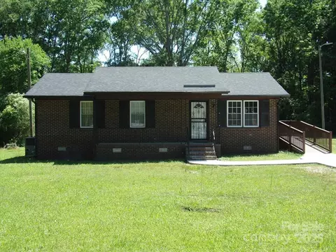 556 Roundtree Cir, Chester, SC 29706