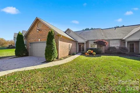 4410 1st Street Nw Dr NW, Hickory, NC 28601