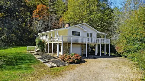 1420 Bethel Church Rd, Franklin, NC 28734