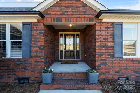 4618 Dallas High Shoals Hwy, Dallas, NC 28034