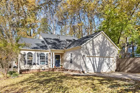 16130 Farmall Dr, Huntersville, NC 28078