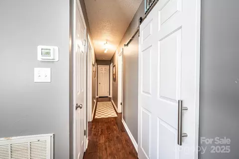 3567 Smithfield Nw Dr NW, Conover, NC 28613 photo 17