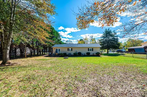 3567 Smithfield Nw Dr NW, Conover, NC 28613 photo 11
