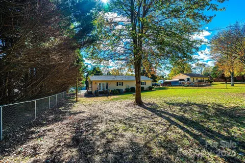 3567 Smithfield Nw Dr NW, Conover, NC 28613 photo 13