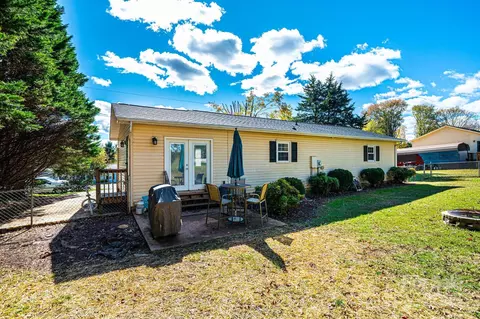 3567 Smithfield Nw Dr NW, Conover, NC 28613 photo 14