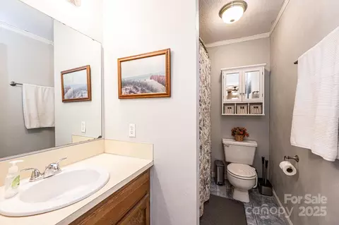 3567 Smithfield Nw Dr NW, Conover, NC 28613 photo 25