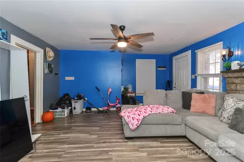 500 E 13th St, Kannapolis, NC 28083 photo 8