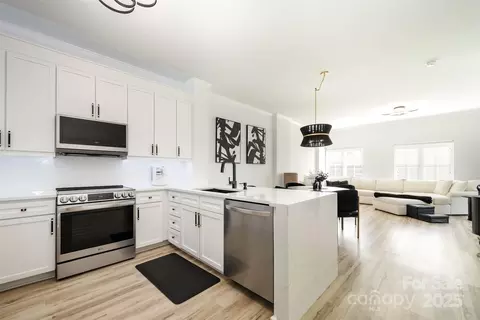 721 Governor Morrison 506 St #506, Charlotte, NC 28211