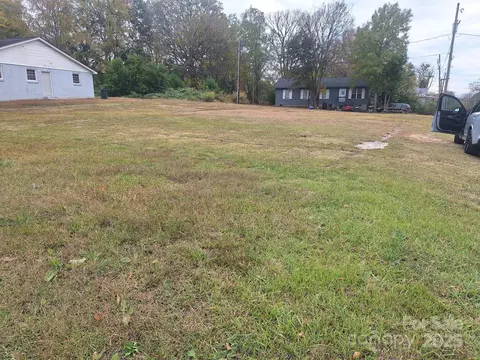 123 Mcclure St, Chester, SC 29706