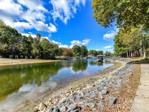 View/Area - 20115 Henerson Roa Rd #D, Cornelius, NC 28031 photo 3 of 12